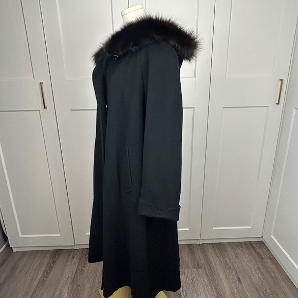 A line Cashmere Wool Coat - Picture 3 of 10